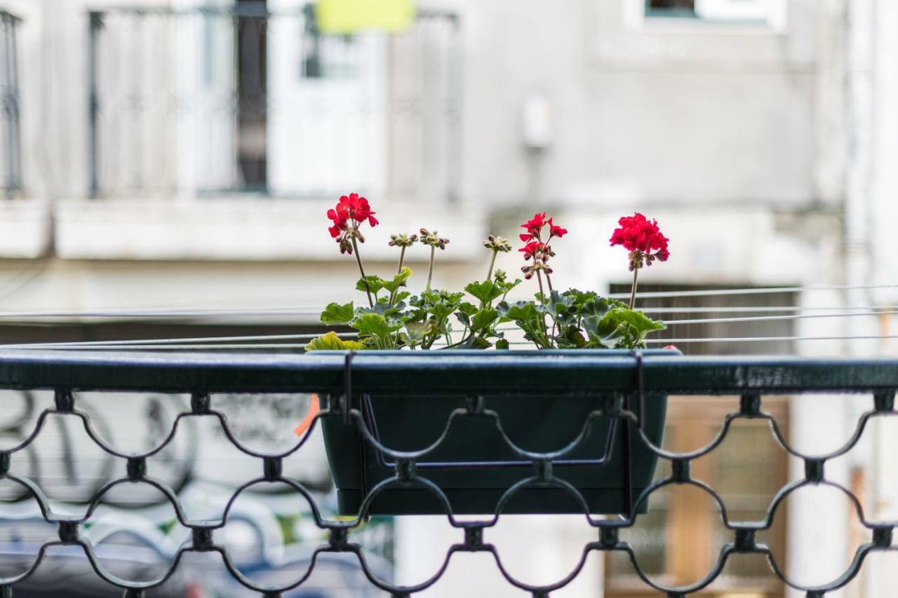 Charming Apartment Travessa Do Alcaide Lissabon Exterior foto